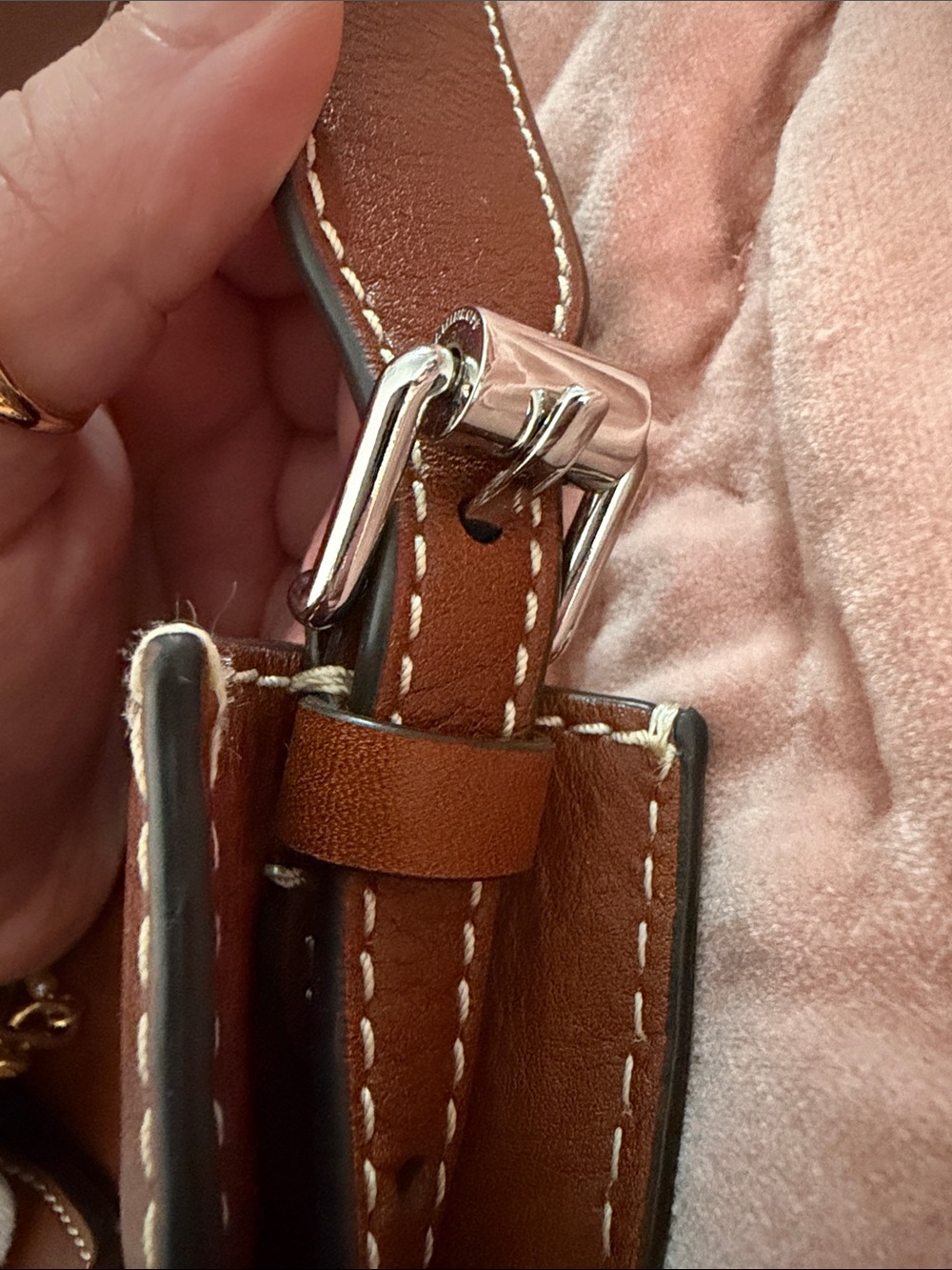 Rebecca Minkoff Megan Small Feed Crossbody - Picture 4 of 12